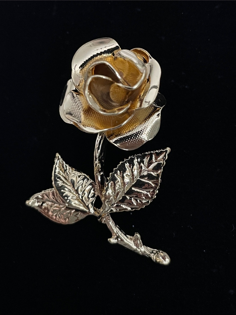 Gold-Tone Rose Brooch Pin - Women's Jewelry